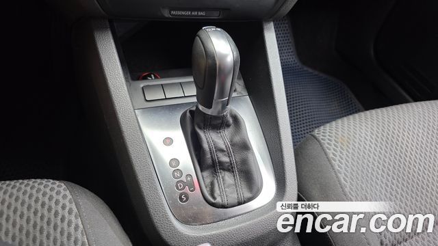 Volkswagen Jetta 2011 — photo 9