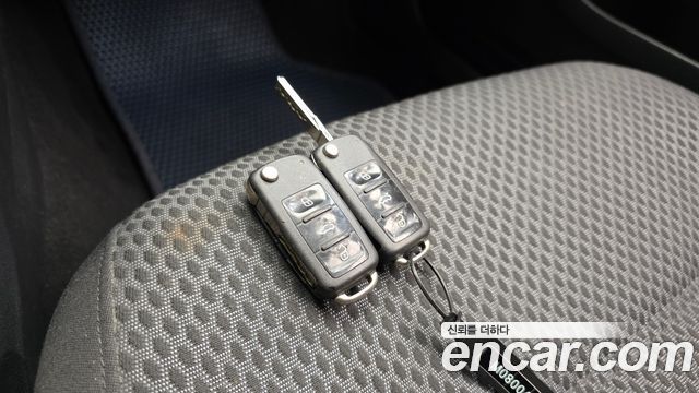 Volkswagen Jetta 2011 — photo 18