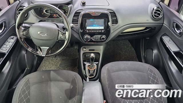 Renault Korea QM3 2015 — photo 10