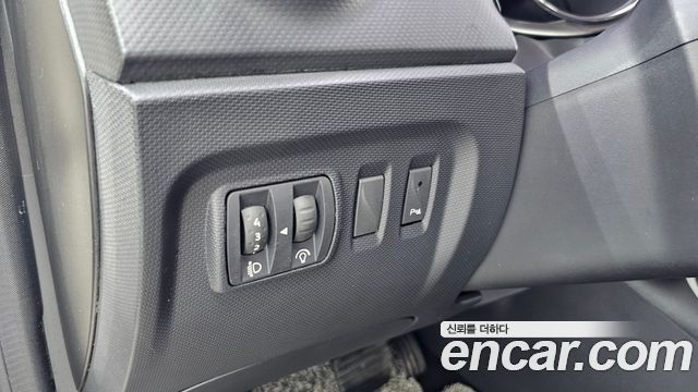 Renault Korea QM3 2015 — photo 22