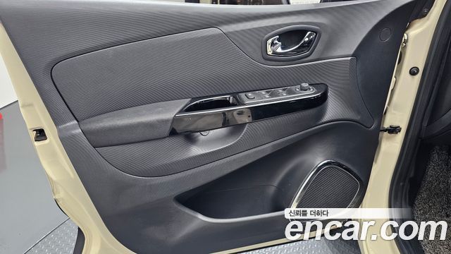 Renault Korea QM3 2015 — photo 14