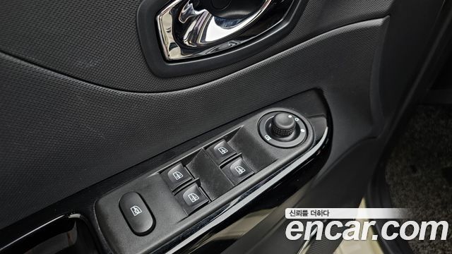 Renault Korea QM3 2015 — photo 28