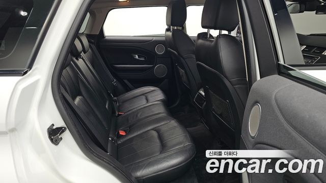 Land Rover Range Rover Evoque 2016 — photo 18
