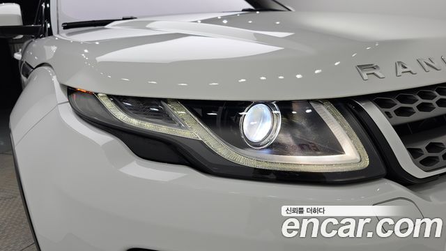 Land Rover Range Rover Evoque 2016 — photo 8