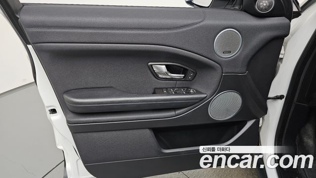 Land Rover Range Rover Evoque 2016 — photo 14