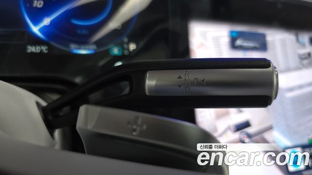 Mercedes-Benz EQS 2023 — photo 12