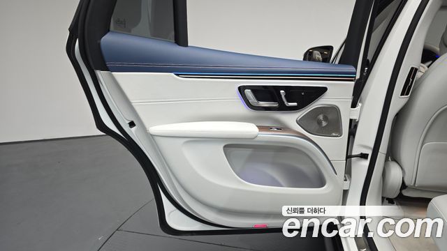 Mercedes-Benz EQS 2023 — photo 15