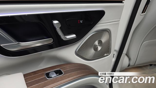 Mercedes-Benz EQS 2023 — photo 36