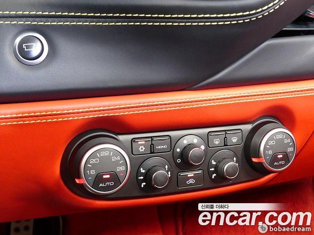 Ferrari 488 2018 — photo 16