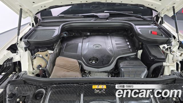 Mercedes-Benz GLE-Class 2019 — photo 6