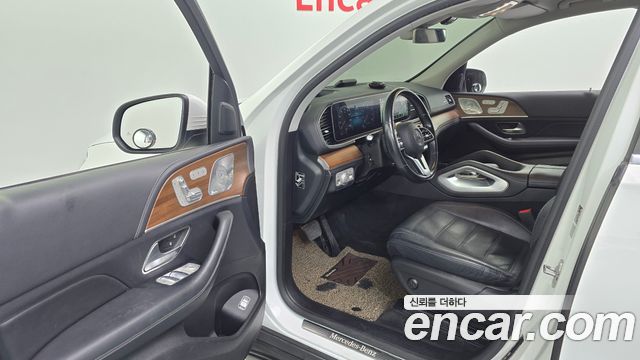 Mercedes-Benz GLE-Class 2019 — photo 10