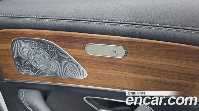Mercedes-Benz GLE-Class 2019 — photo 20
