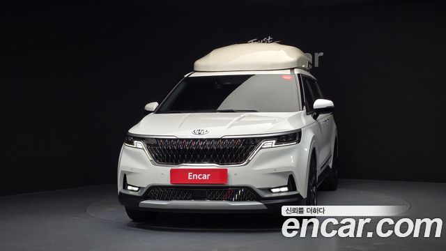 Kia Canival 2023 — photo 3