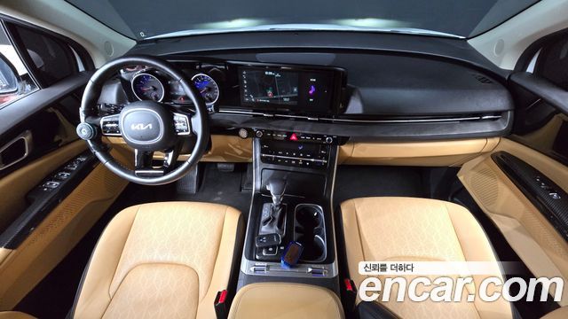 Kia Canival 2023 — photo 10