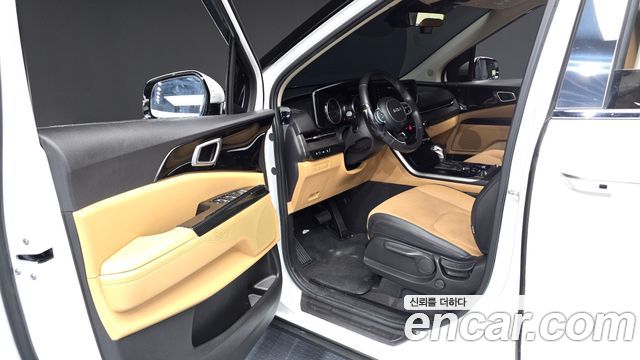 Kia Canival 2023 — photo 13