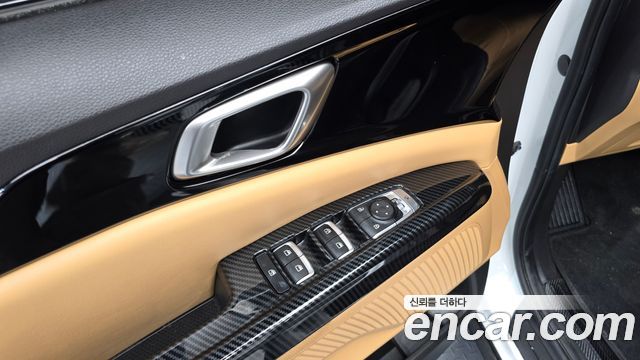 Kia Canival 2023 — photo 22