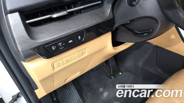 Kia Canival 2023 — photo 25