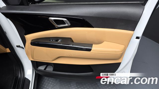 Kia Canival 2023 — photo 15