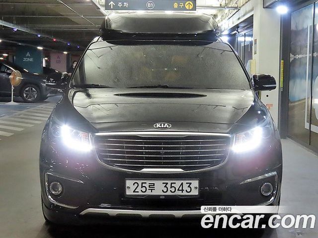 Kia Canival 2018 — photo 2