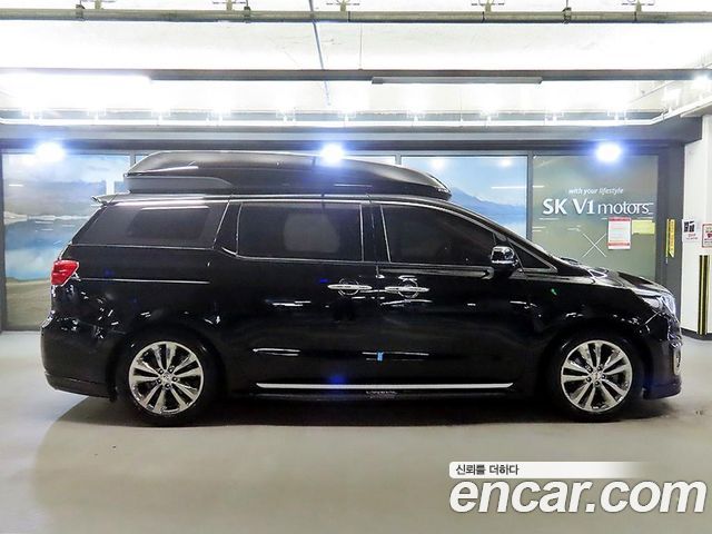 Kia Canival 2018 — photo 3