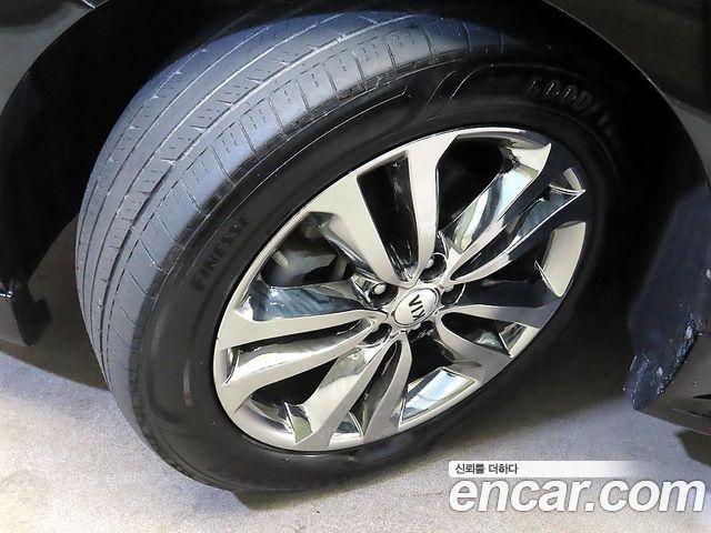 Kia Canival 2018 — photo 11