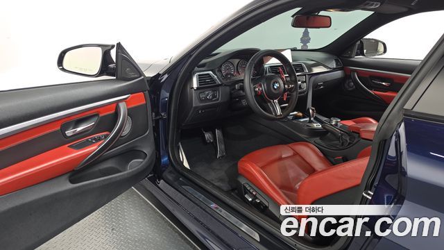 BMW M4 2017 — photo 10