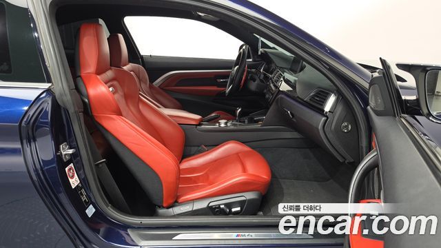 BMW M4 2017 — photo 11