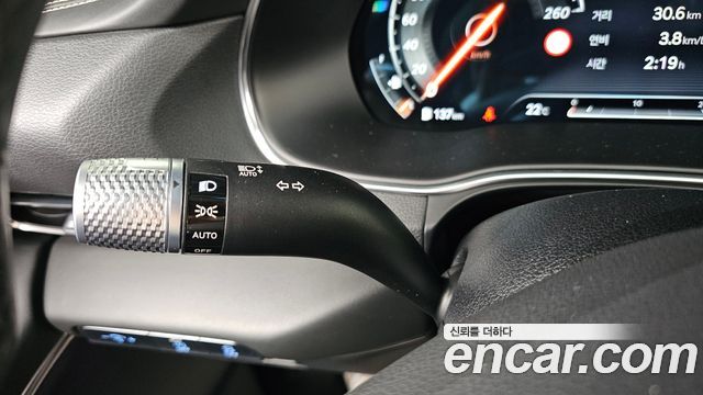 Genesis GV80 2022 — photo 27