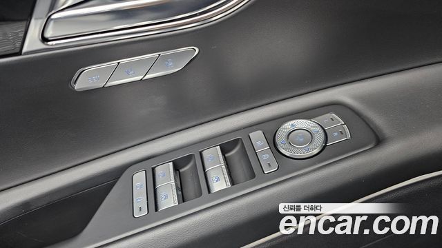 Genesis GV80 2022 — photo 28