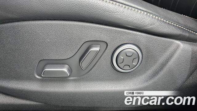 Genesis GV80 2022 — photo 31