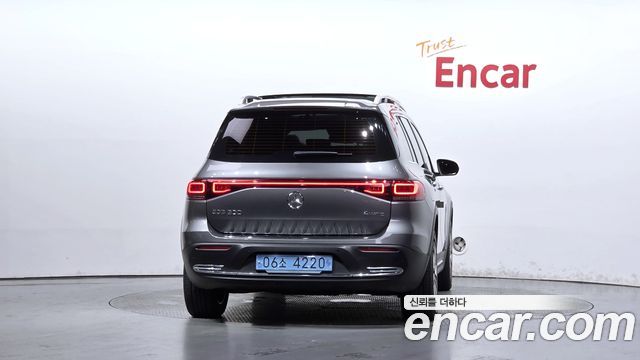 Mercedes-Benz EQB 2024 — photo 4