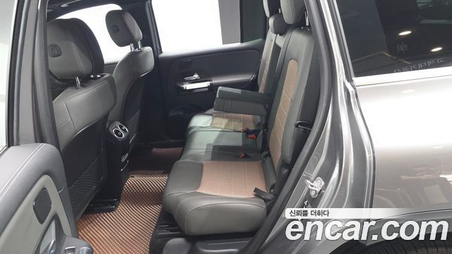 Mercedes-Benz EQB 2024 — photo 18
