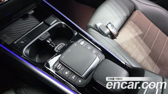 Mercedes-Benz EQB 2024 — photo 26