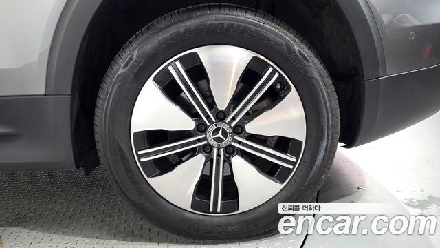 Mercedes-Benz EQB 2024 — photo 7