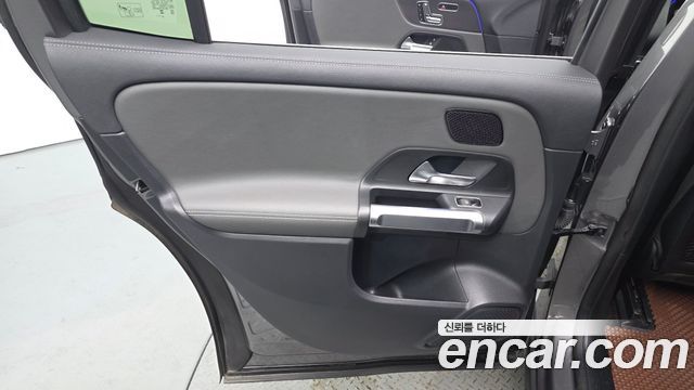 Mercedes-Benz EQB 2024 — photo 15