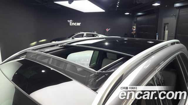 Mercedes-Benz EQB 2024 — photo 30