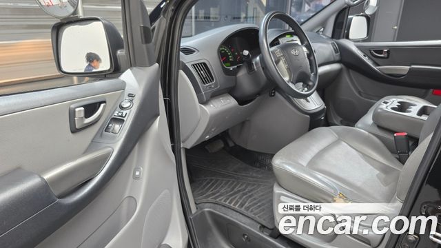 Hyundai Starex 2014 — photo 13