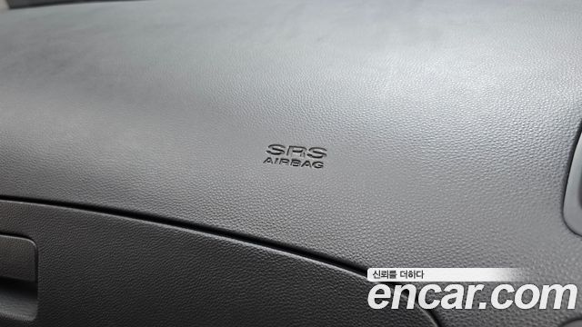 Hyundai Starex 2014 — photo 28