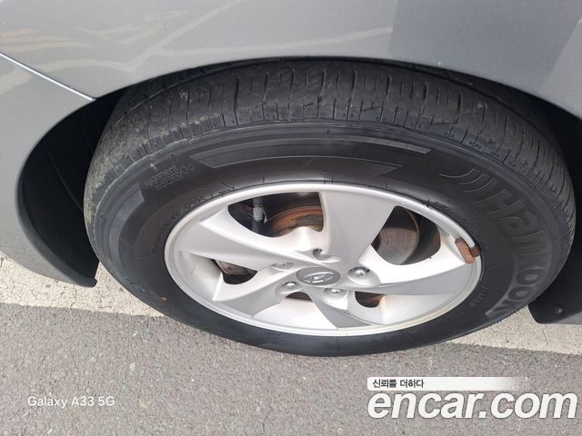 Hyundai AVANTE 2014 — photo 5