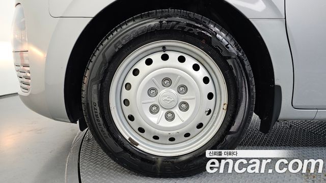 Hyundai Staria 2023 — photo 5