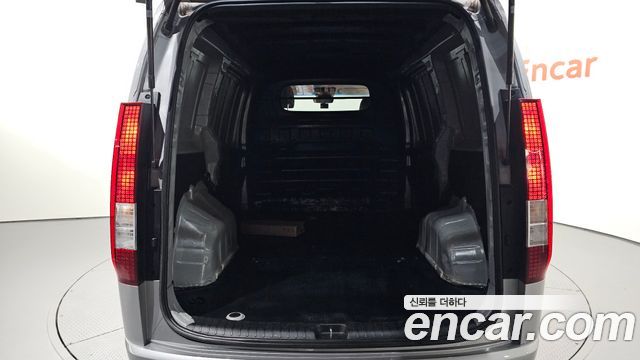 Hyundai Staria 2023 — photo 20