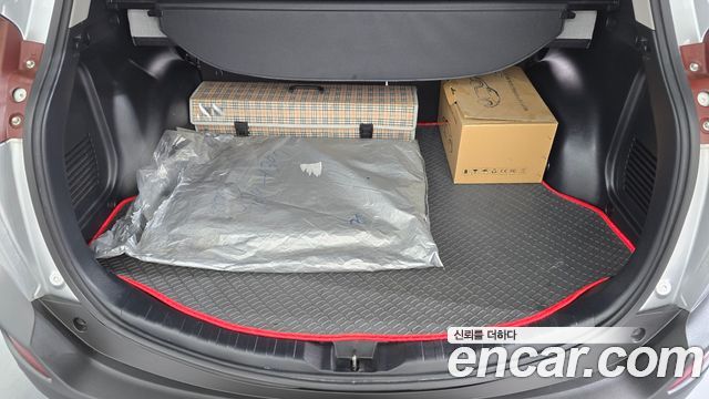 Toyota RAV4 2015 — photo 16