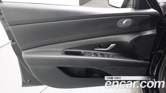 Hyundai AVANTE 2023 — photo 14