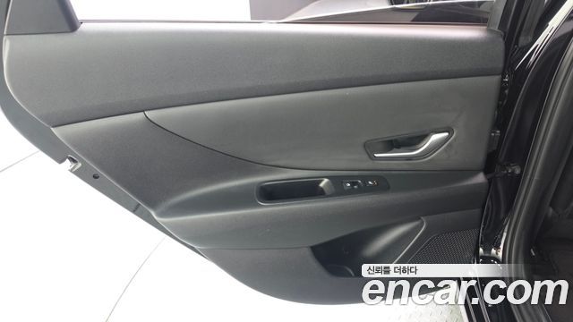 Hyundai AVANTE 2023 — photo 15