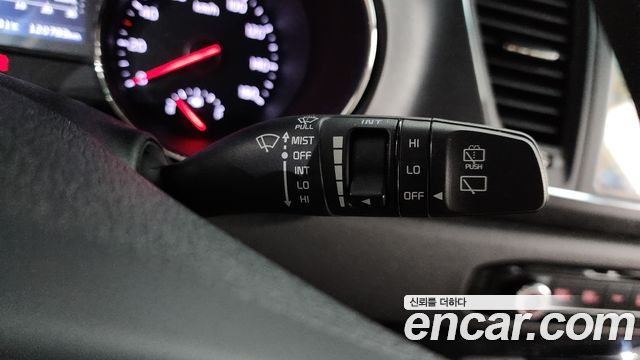 Kia Canival 2016 — photo 22