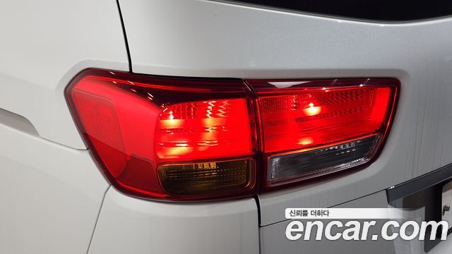 Kia Canival 2016 — photo 9