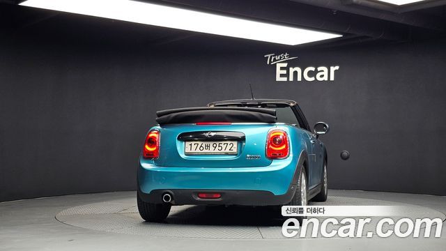 Mini Cooper Convertible 2016 — photo 4