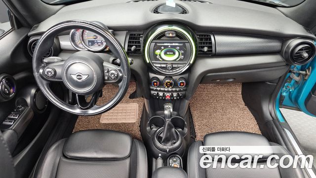 Mini Cooper Convertible 2016 — photo 7