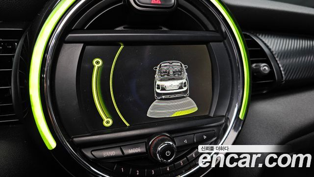 Mini Cooper Convertible 2016 — photo 15
