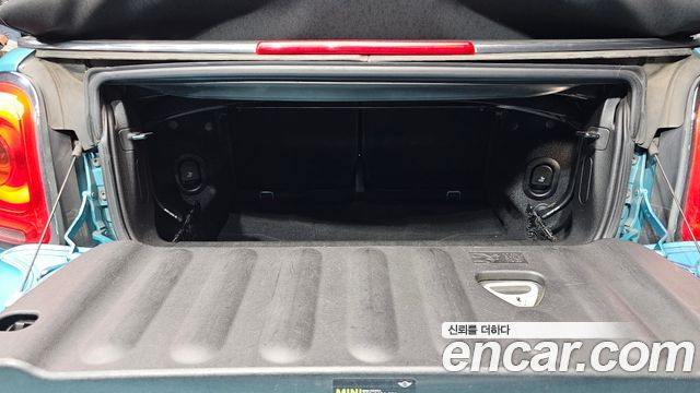 Mini Cooper Convertible 2016 — photo 18